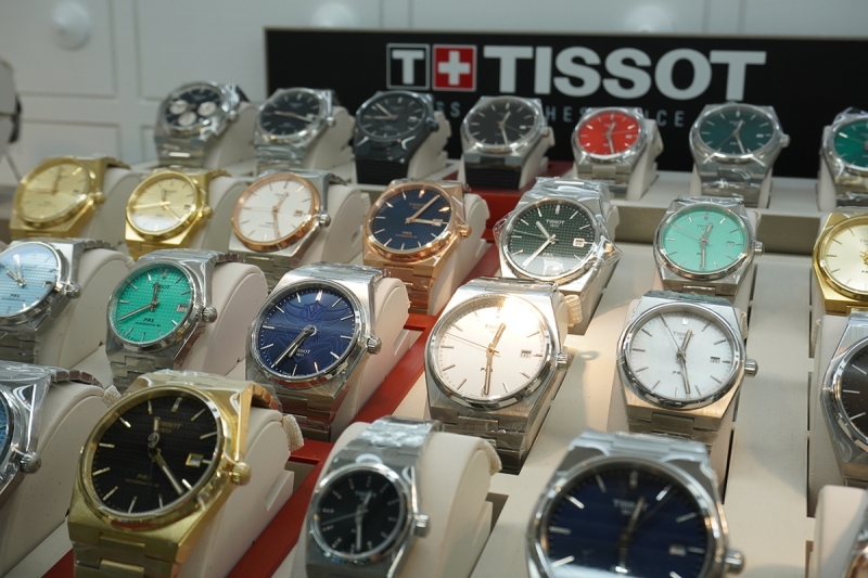 Tissot PRX 全系列手錶於高雄港都春天鐘錶門市實拍照片